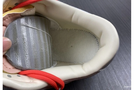 Nike 6 Dunk Low O-W Lot DM1602-110 0329